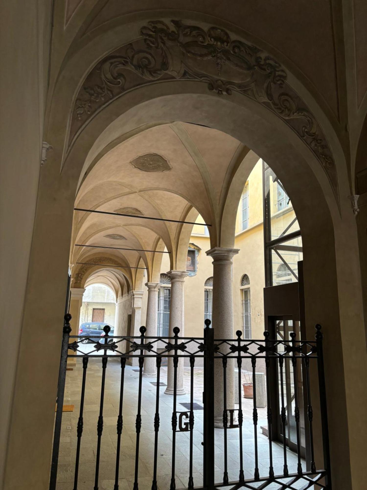Appartamento L'Antica Colonna, In Centro Storico Парма Екстериор снимка